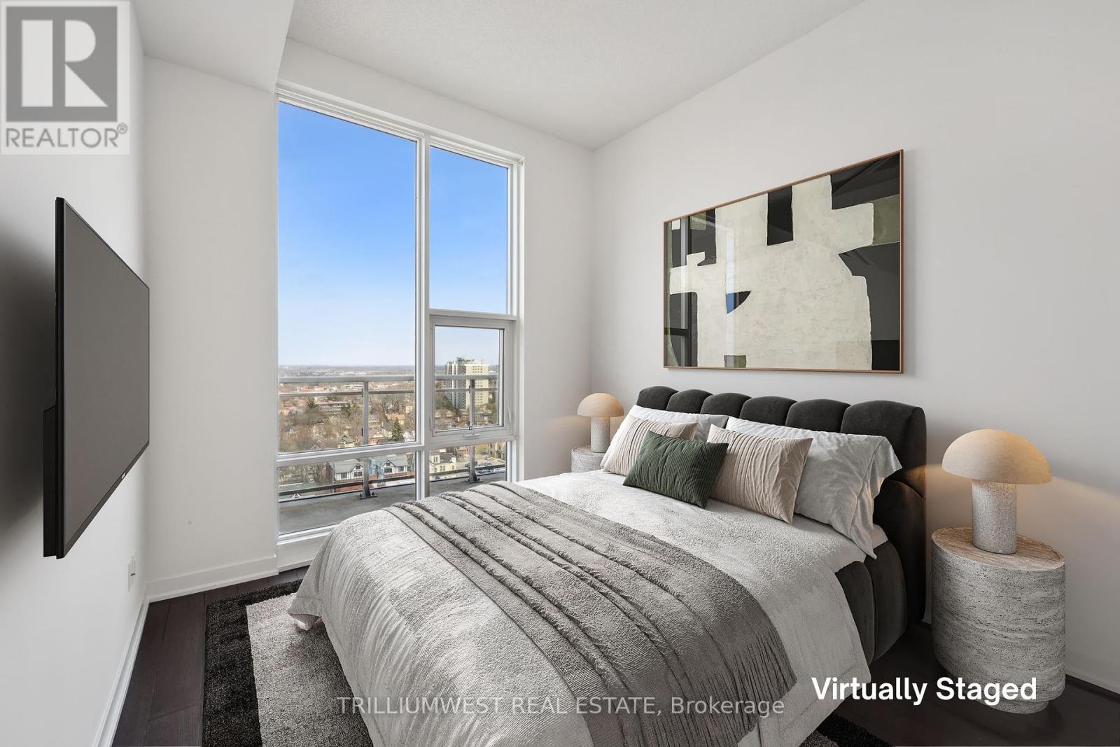 1702 - 85 Duke Street W, Kitchener, Ontario  N2H 0B7 - Photo 1 - X12444137