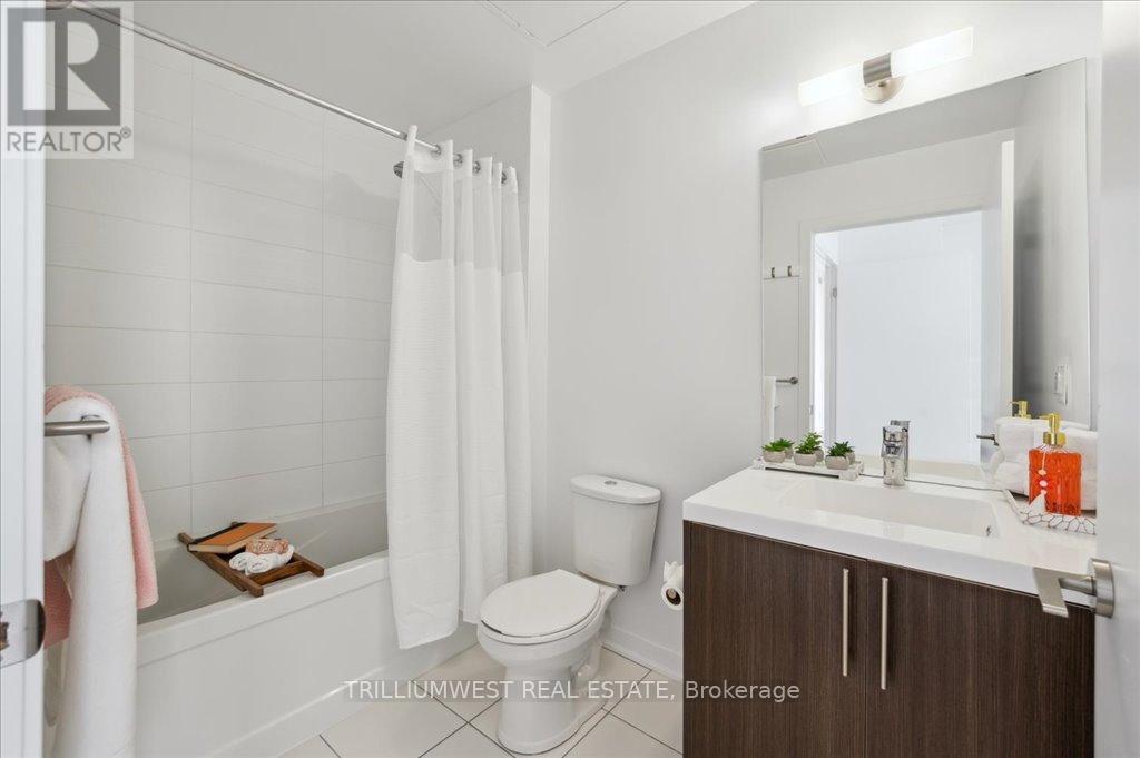 1702 - 85 Duke Street W, Kitchener, Ontario  N2H 0B7 - Photo 26 - X12444137