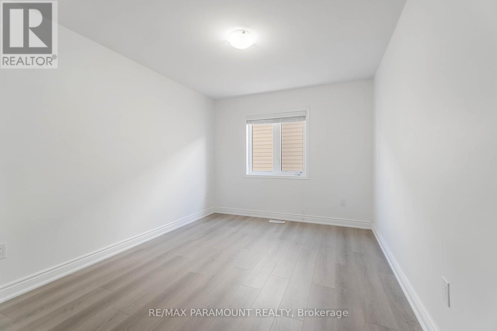 20 Vaughn Drive, Thorold (Hurricane/merrittville), Ontario  L3B 0G8 - Photo 17 - X12444138