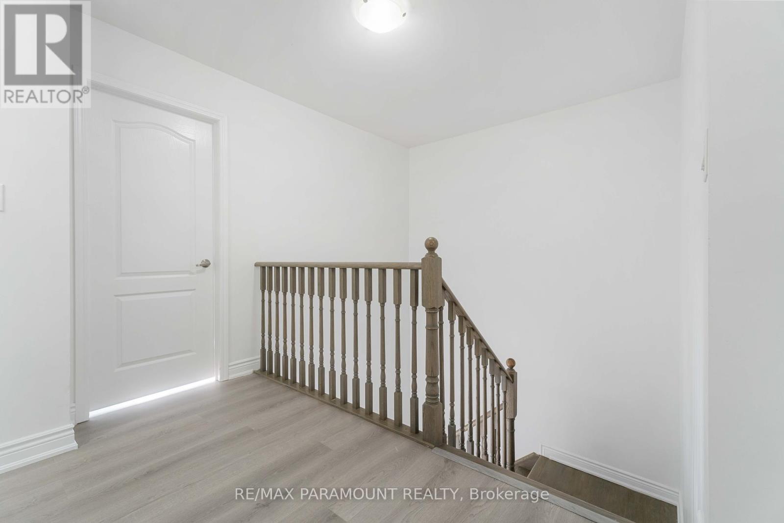 20 Vaughn Drive, Thorold (Hurricane/merrittville), Ontario  L3B 0G8 - Photo 30 - X12444138