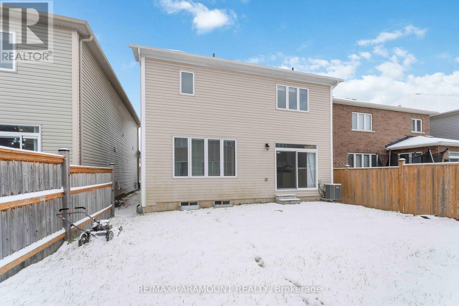 20 Vaughn Drive, Thorold (Hurricane/merrittville), Ontario  L3B 0G8 - Photo 34 - X12444138