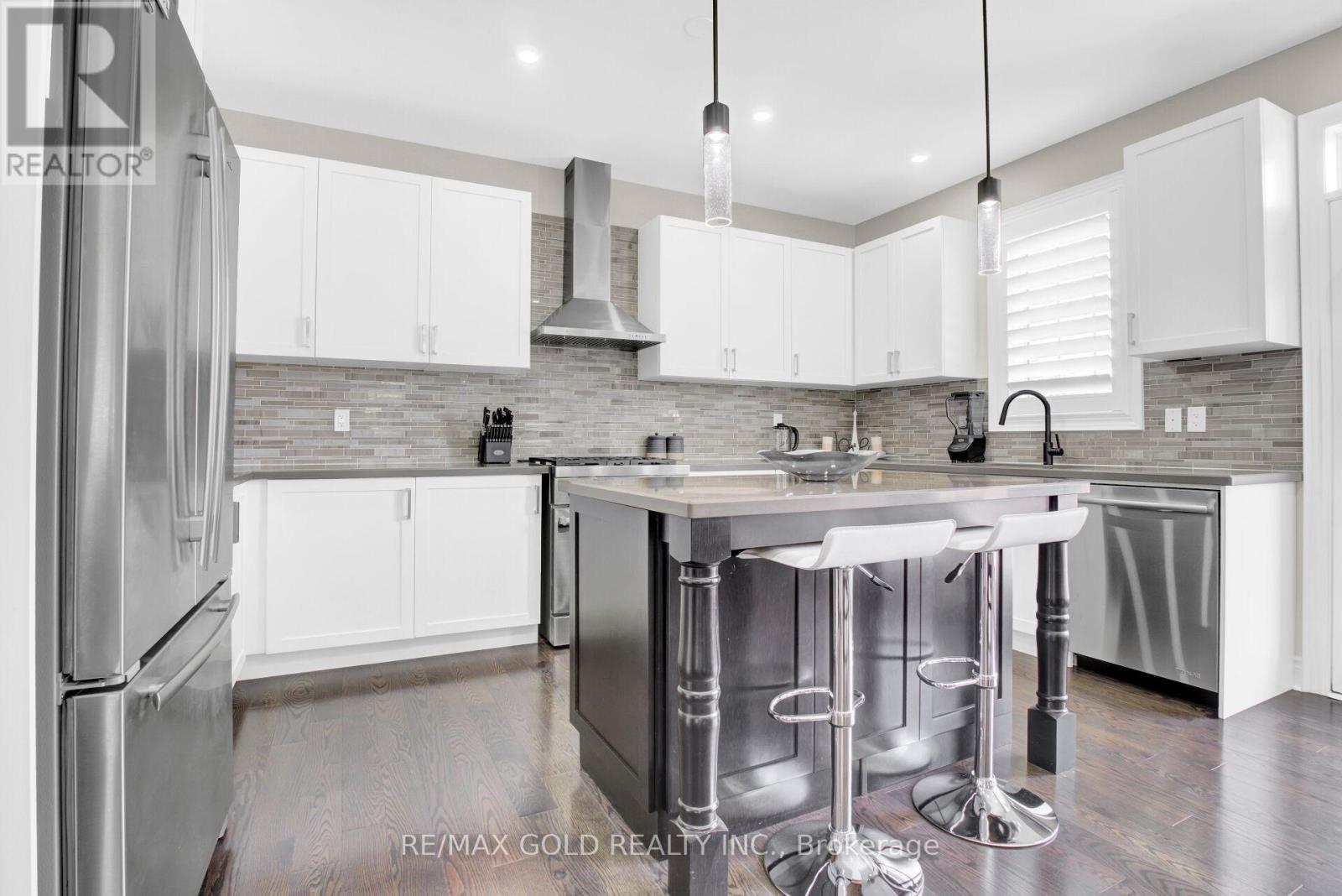 39 Ketchum Street, Mono, Ontario  L9W 6T4 - Photo 12 - X12444139