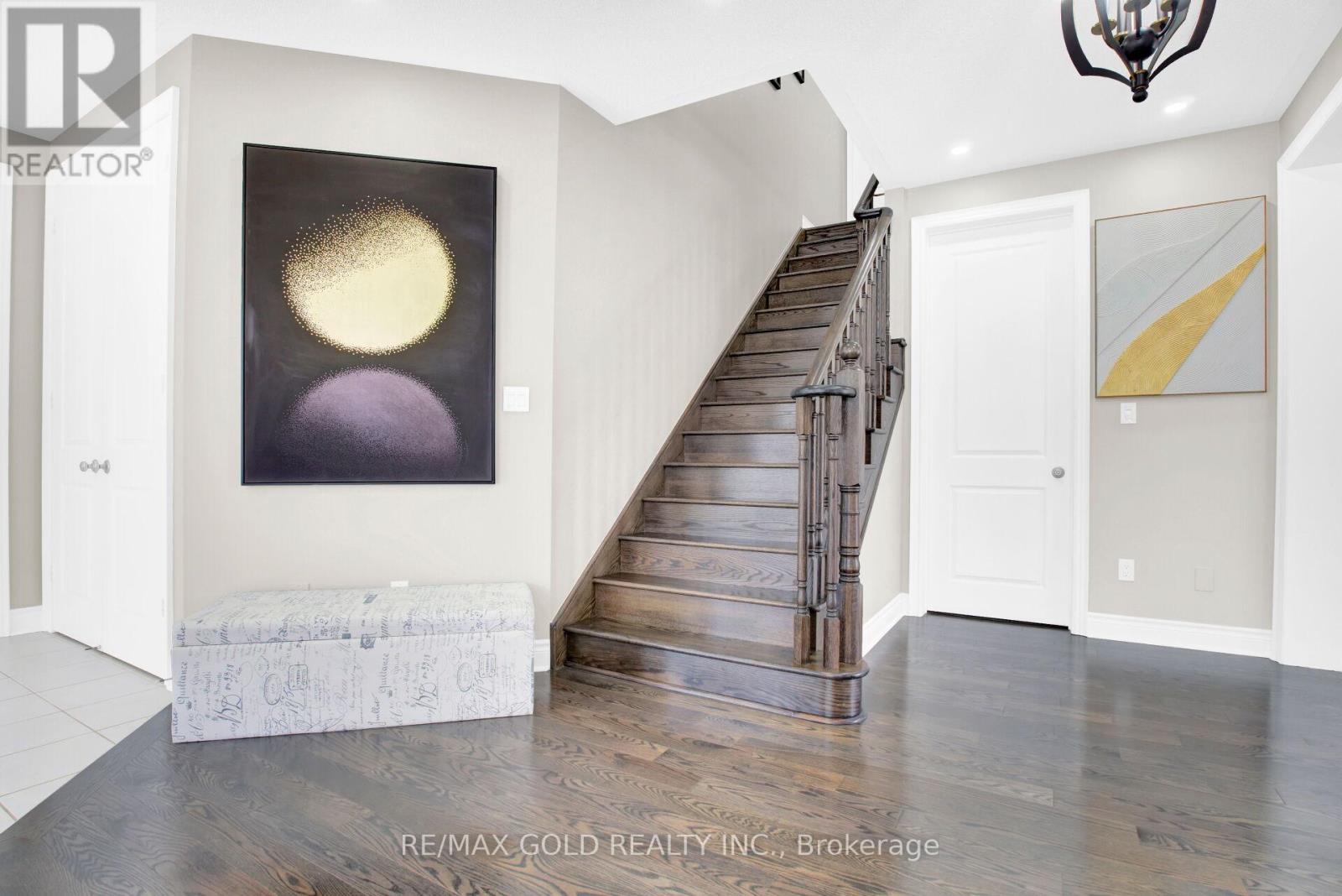 39 Ketchum Street, Mono, Ontario  L9W 6T4 - Photo 17 - X12444139
