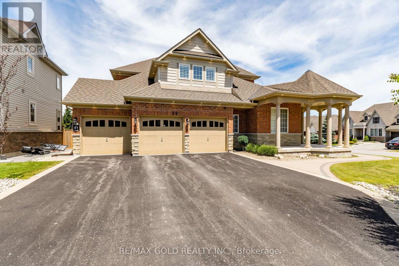 39 Ketchum Street, Mono, Ontario  L9W 6T4 - Photo 2 - X12444139