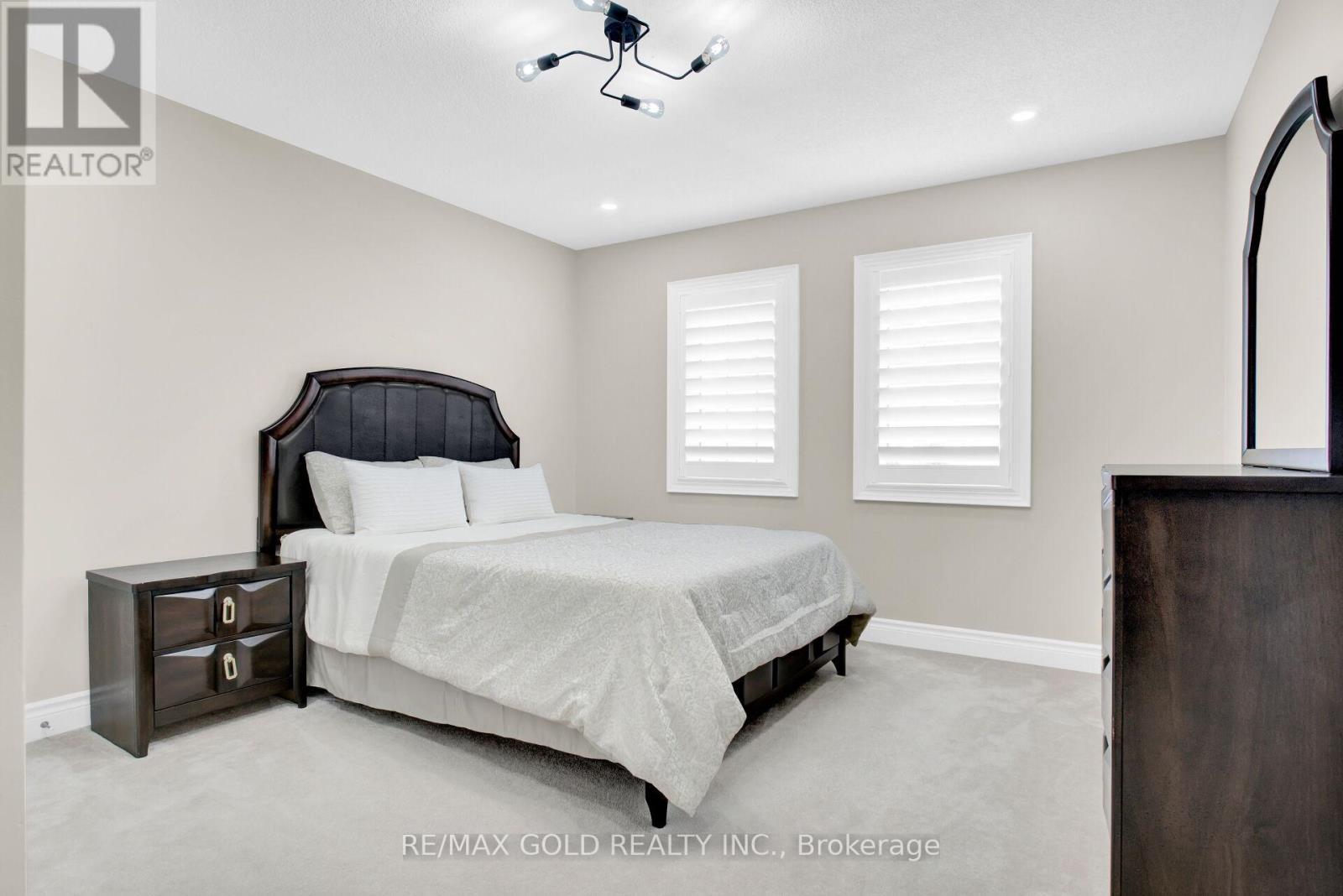 39 Ketchum Street, Mono, Ontario  L9W 6T4 - Photo 24 - X12444139