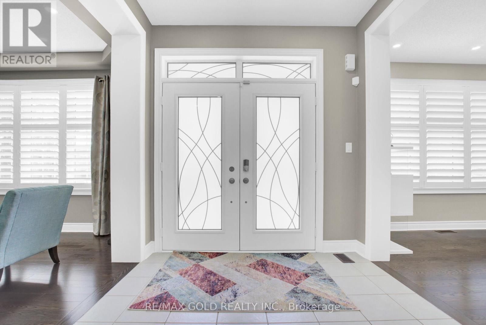 39 Ketchum Street, Mono, Ontario  L9W 6T4 - Photo 5 - X12444139