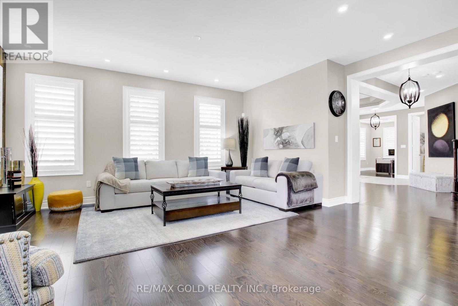 39 Ketchum Street, Mono, Ontario  L9W 6T4 - Photo 9 - X12444139