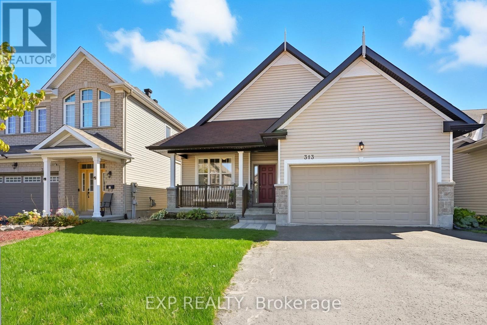 313 Bobolink Ridge N, Ottawa, Ontario  K2V 0B1 - Photo 2 - X12443518