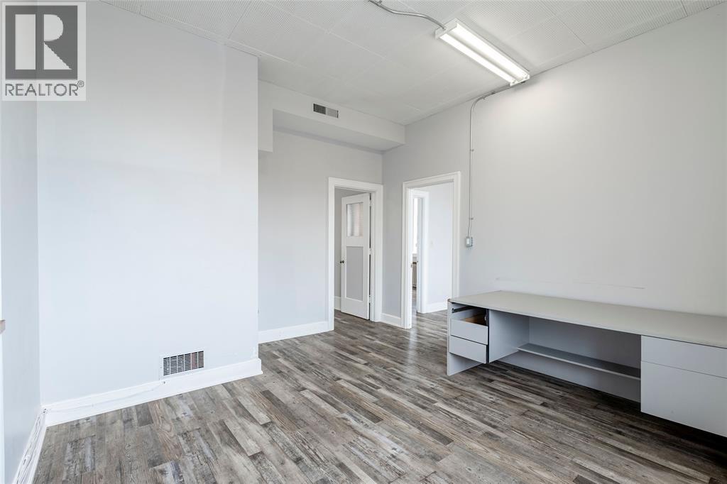 251 Campbell Street Unit# 4, Sarnia, Ontario N7T 2H2 - Photo 11 - 25025239