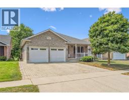 114 DELAVAN Drive 12 - St Andrews/Southwood