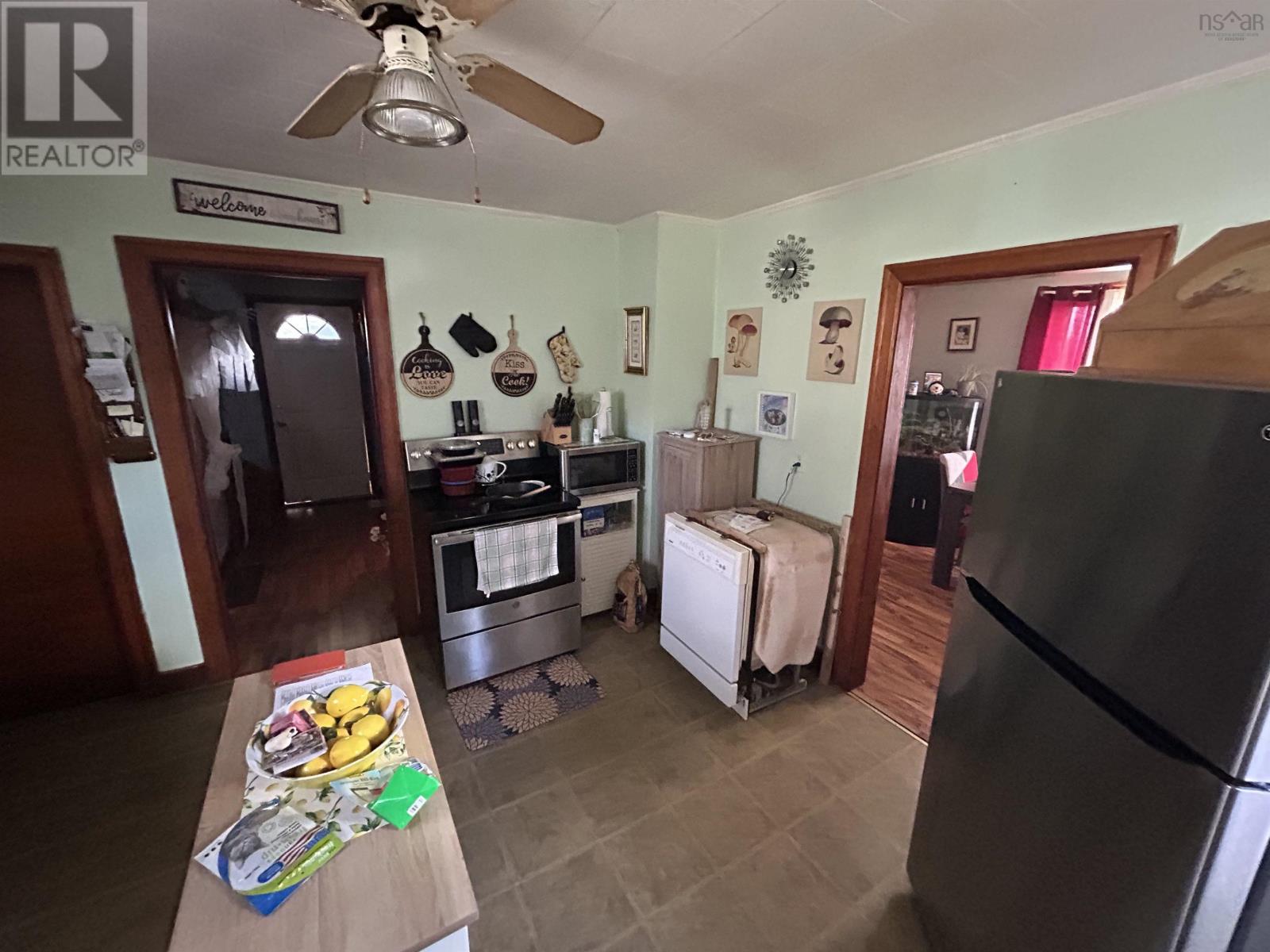 307 Cabot Street, Sydney, Nova Scotia  B1P 4E9 - Photo 4 - 202525043