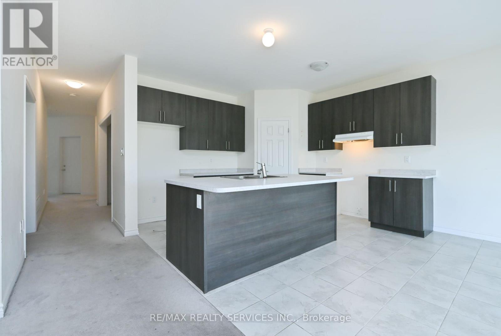 620 Mcmullen Street, Shelburne, Ontario  L9V 3X5 - Photo 5 - X12437865