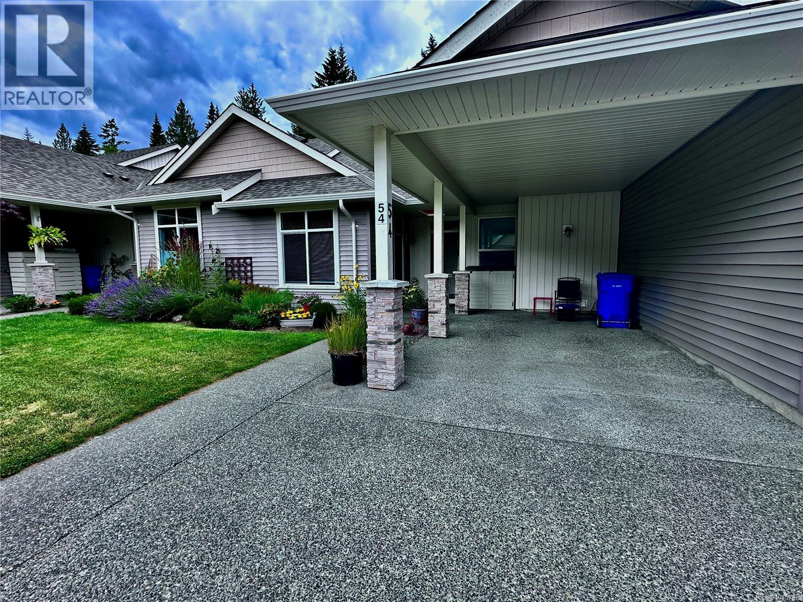 54 300 Grosskleg Way, Lake Cowichan, British Columbia