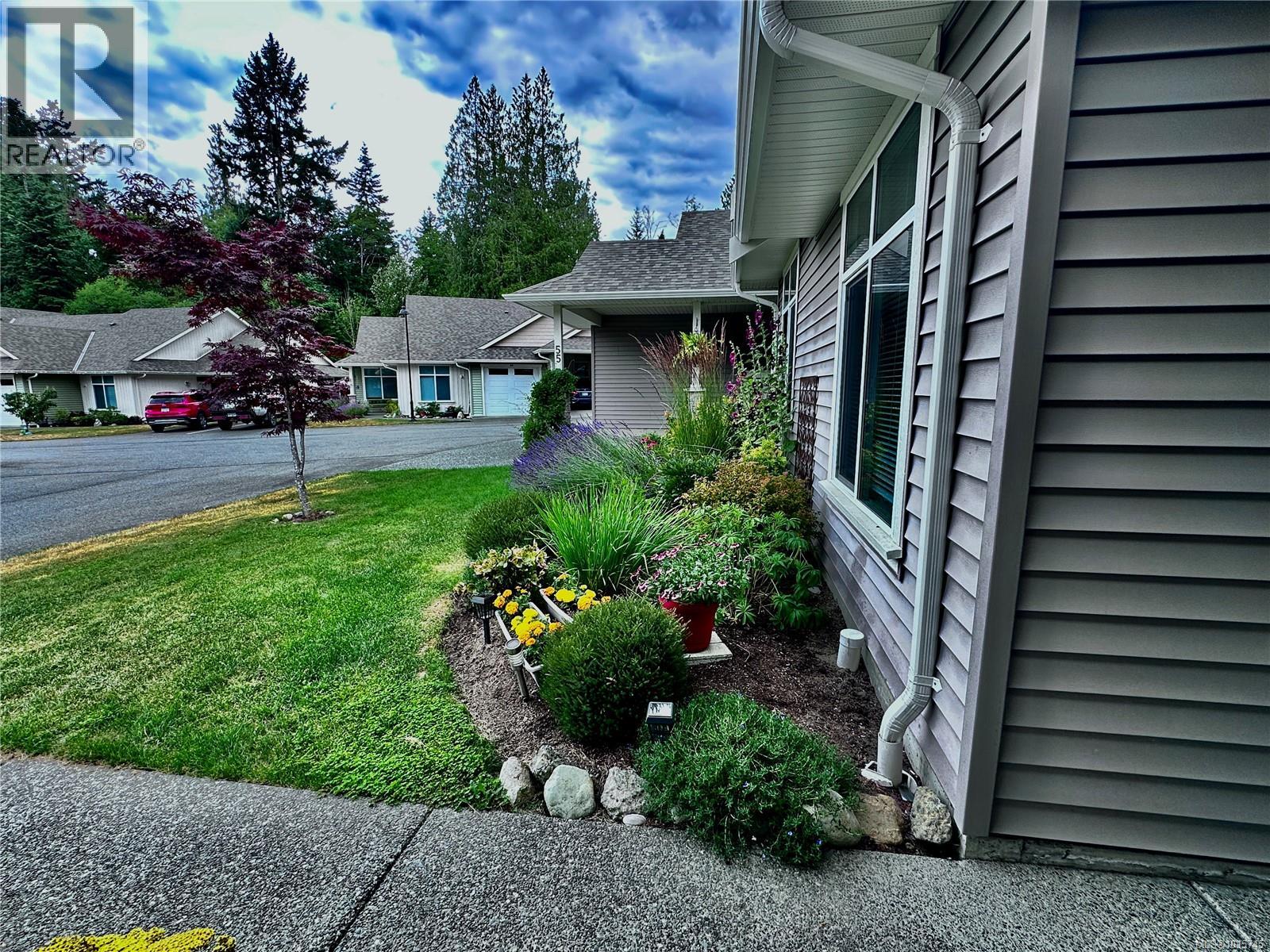 54 300 Grosskleg Way, Lake Cowichan, British Columbia  V0R 2G1 - Photo 3 - 1015745