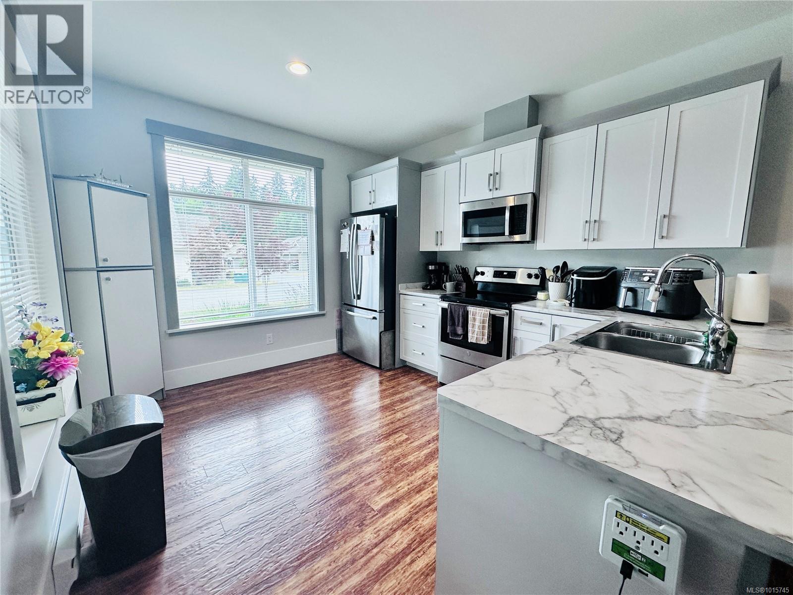54 300 Grosskleg Way, Lake Cowichan, British Columbia  V0R 2G1 - Photo 7 - 1015745