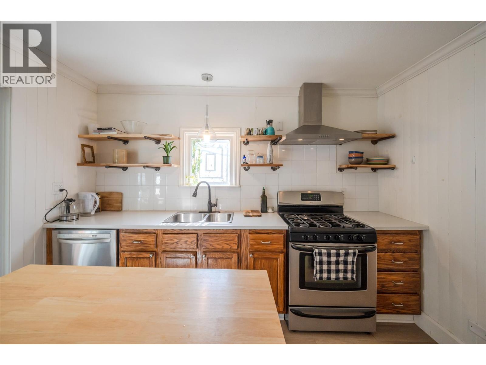 294 Norton Street, Penticton, British Columbia  V2A 4H7 - Photo 10 - 10364969