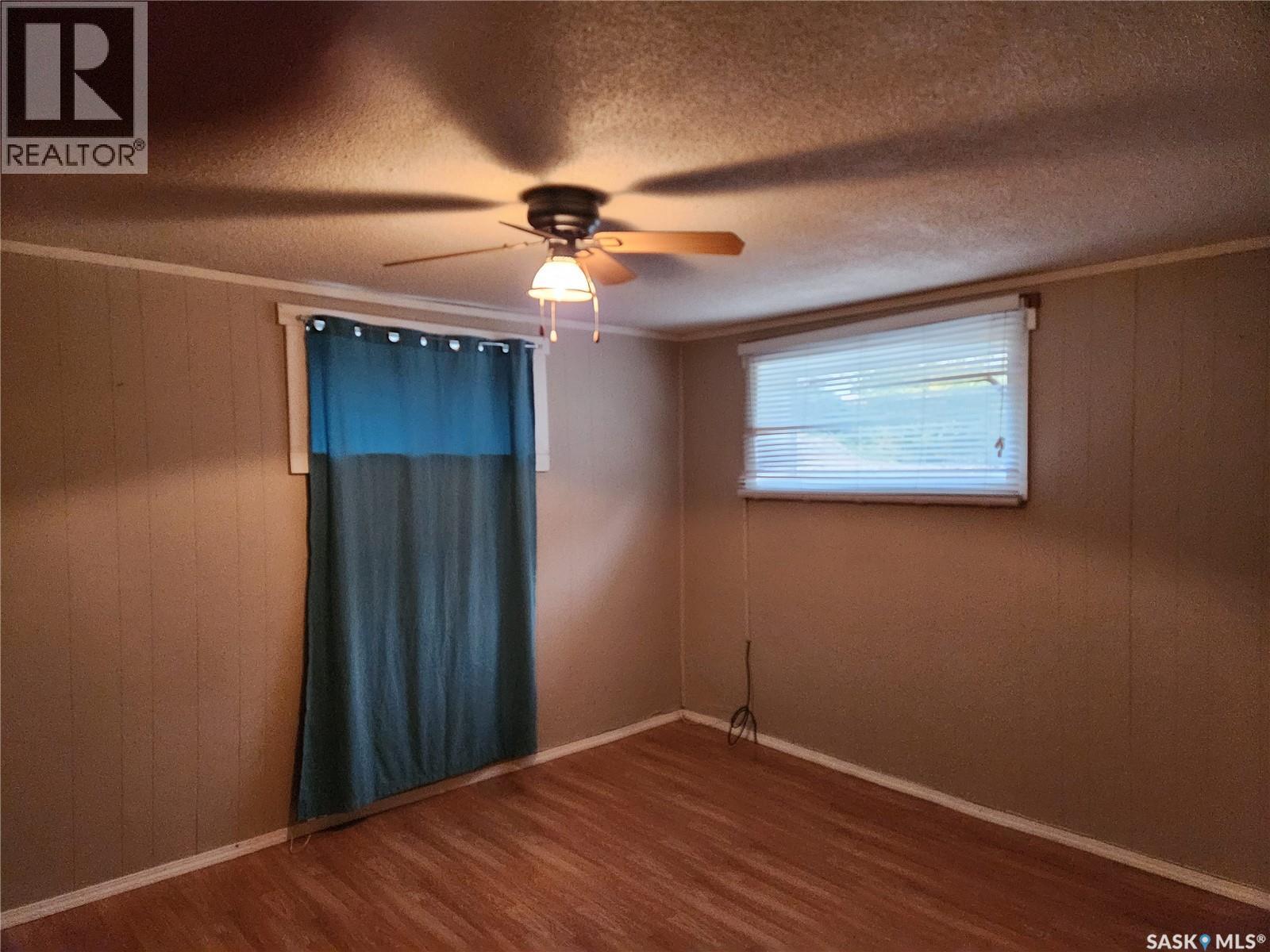 19 10th Avenue Ne, Swift Current, Saskatchewan  S9H 2T1 - Photo 21 - SK019832