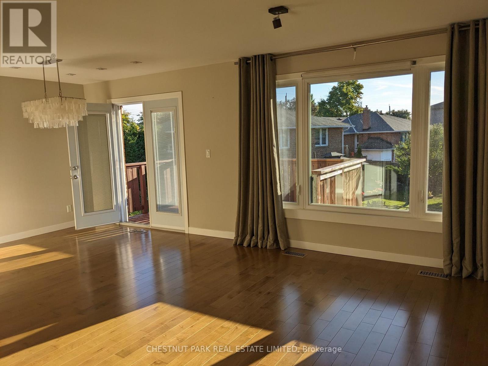 142 Sloane Avenue, Toronto, Ontario  M4A 2B7 - Photo 3 - C12444200