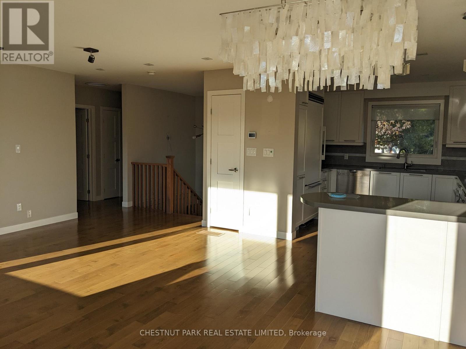 142 Sloane Avenue, Toronto, Ontario  M4A 2B7 - Photo 4 - C12444200
