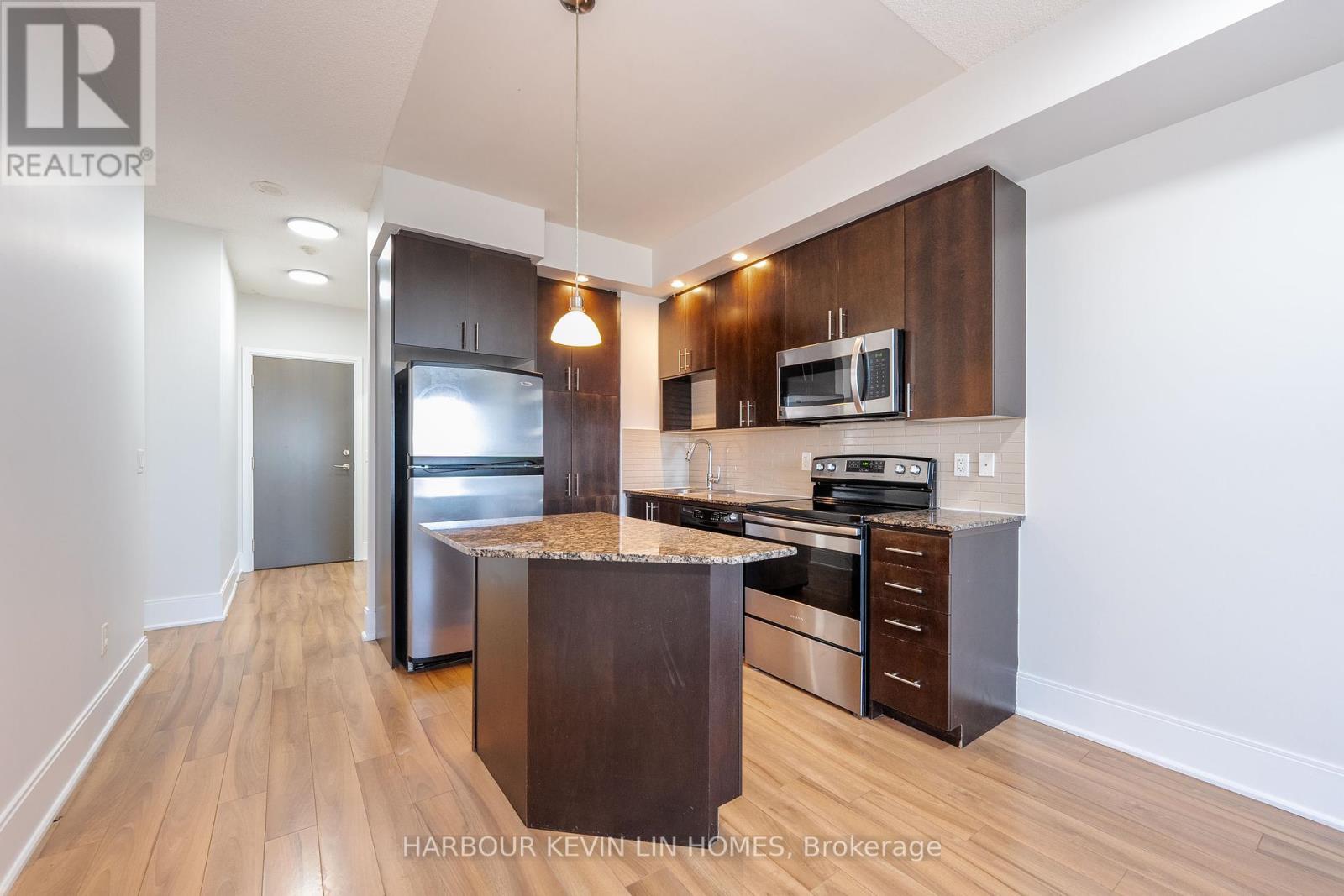 704 - 181 Wynford Drive, Toronto, Ontario  M3C 0C6 - Photo 8 - C12444211