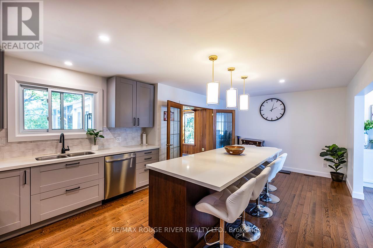 229 Liberty Street N, Clarington, Ontario  L1C 2M6 - Photo 11 - E12443227