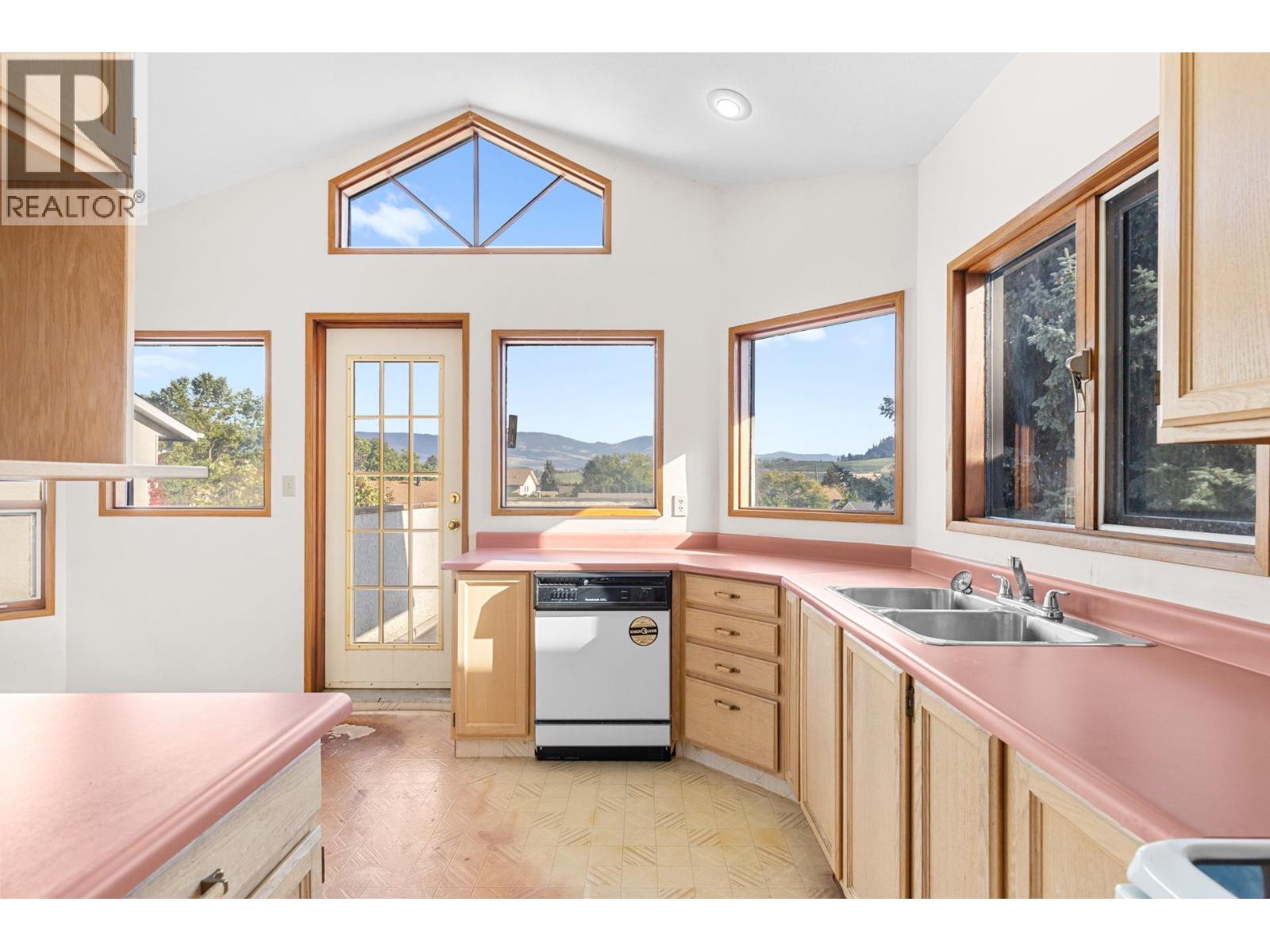 320 Moubray Road, Kelowna, British Columbia  V1V 1R5 - Photo 26 - 10364953