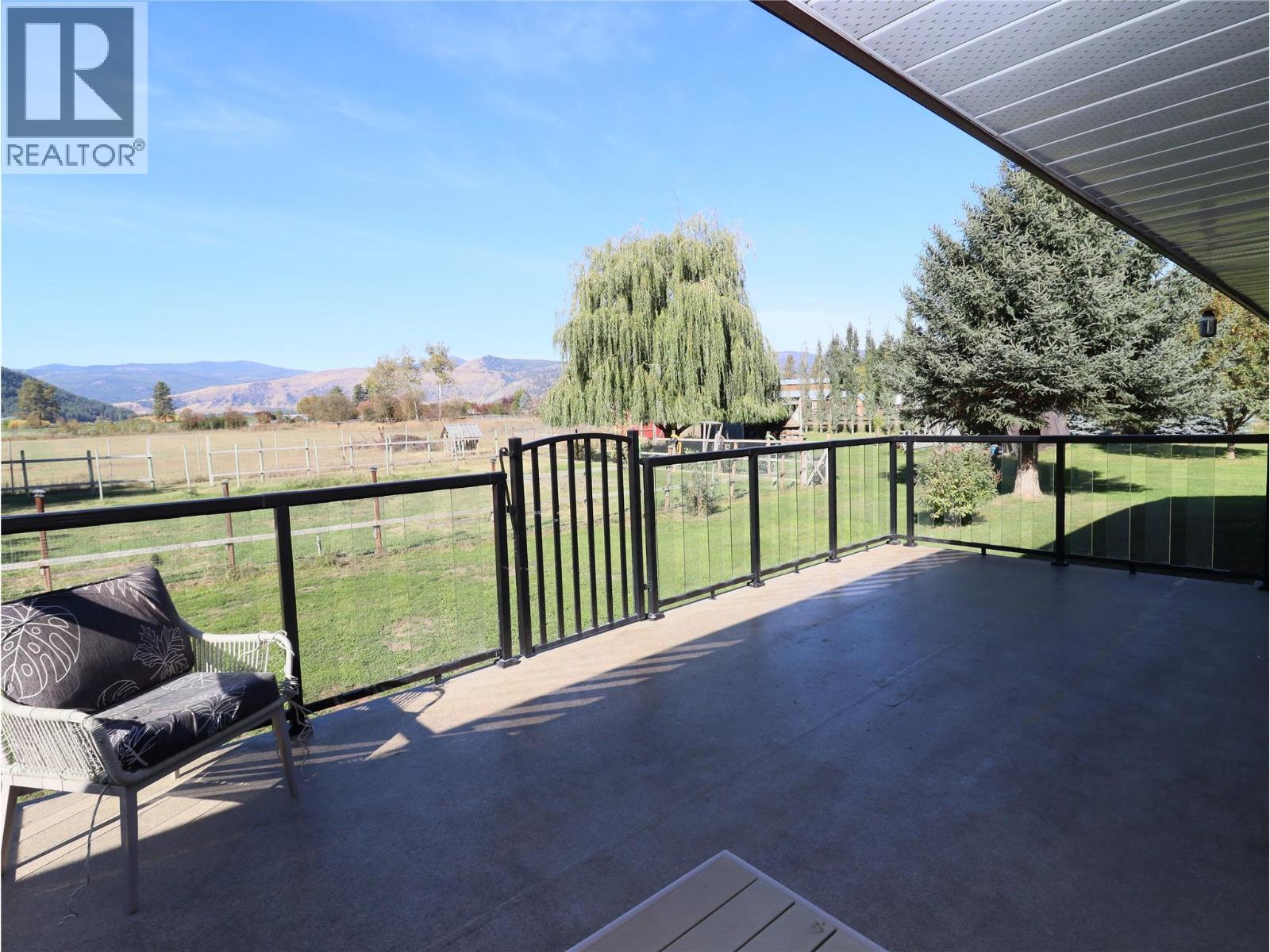 5015 Siminoff Road, Grand Forks, British Columbia  V0H 1H4 - Photo 12 - 10364942
