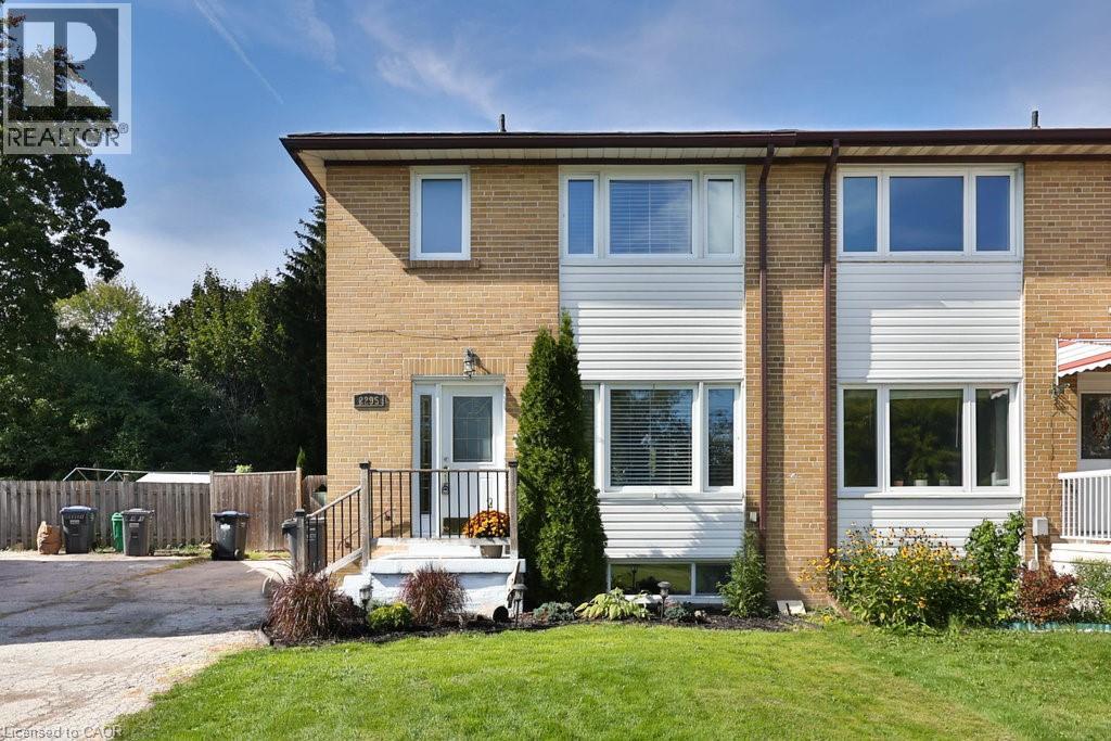 2295 Wiseman Court, Mississauga, Ontario  L5J 1P5 - Photo 2 - 40772491