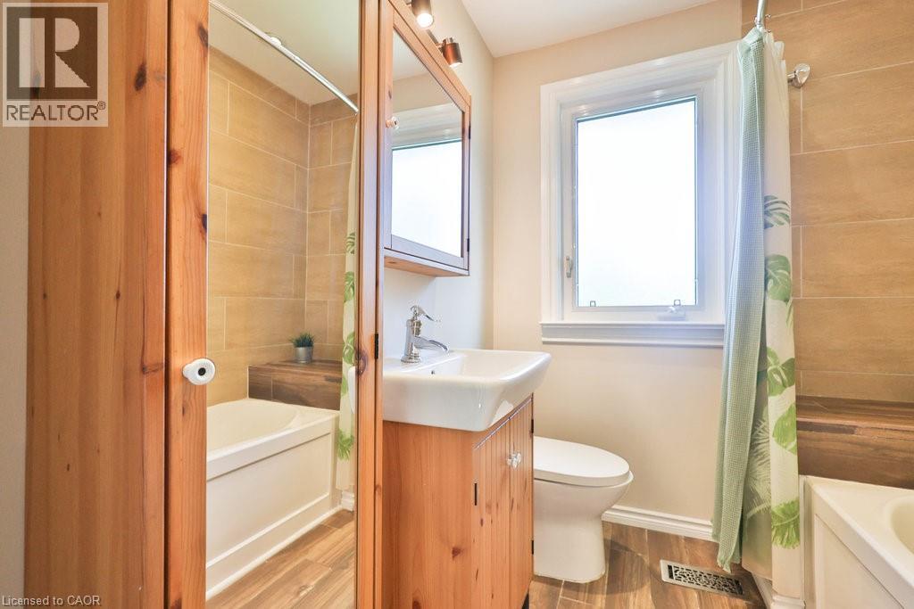 2295 Wiseman Court, Mississauga, Ontario  L5J 1P5 - Photo 23 - 40772491