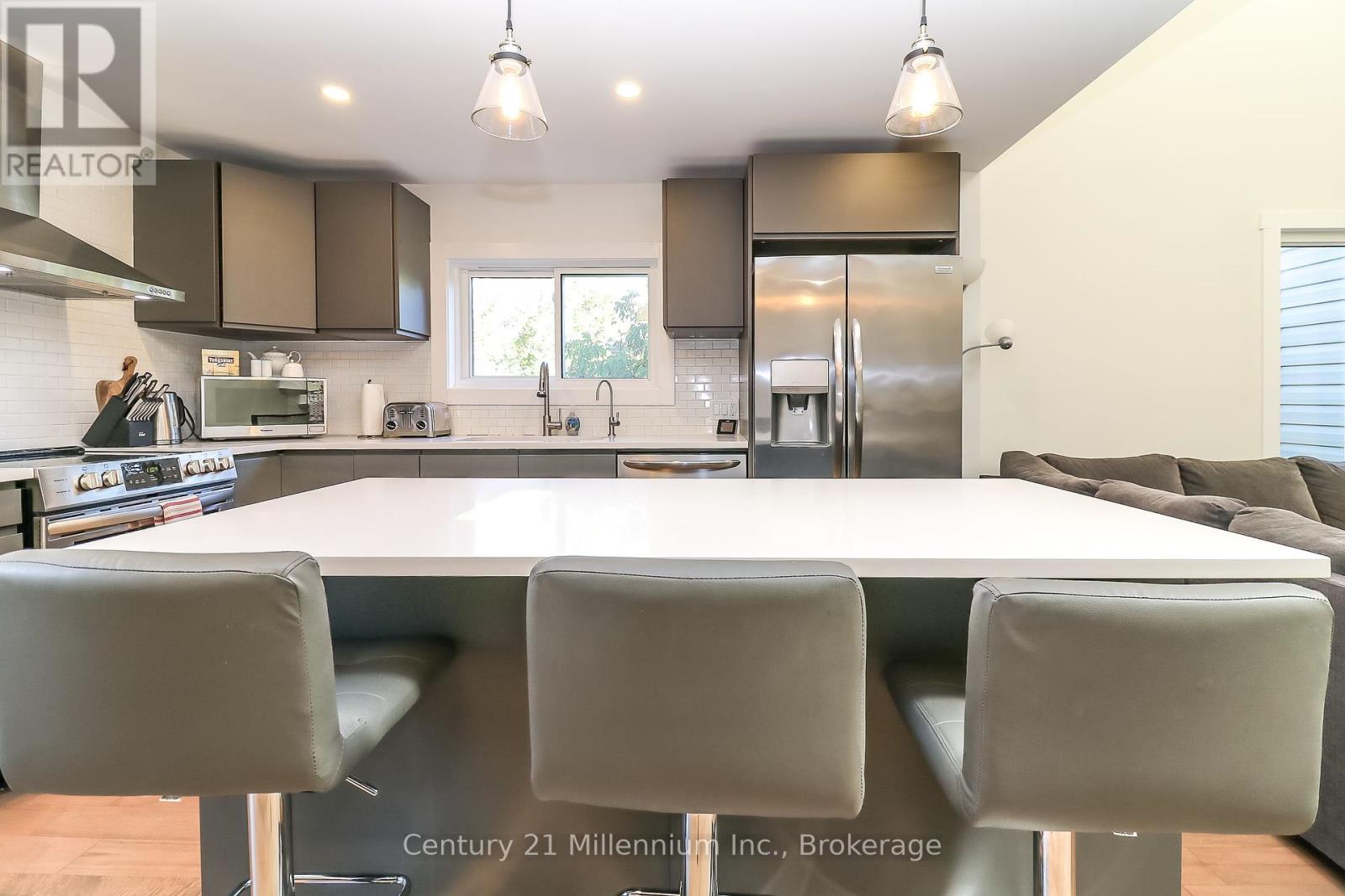 194 Escarpment Crescent, Collingwood, Ontario  L9Y 5B4 - Photo 12 - S12444343