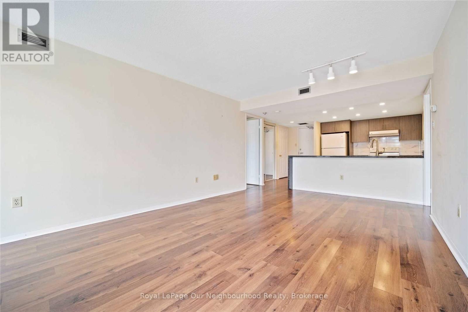 809 - 701 King Street W, Toronto, Ontario  M5V 2W7 - Photo 7 - C12444330