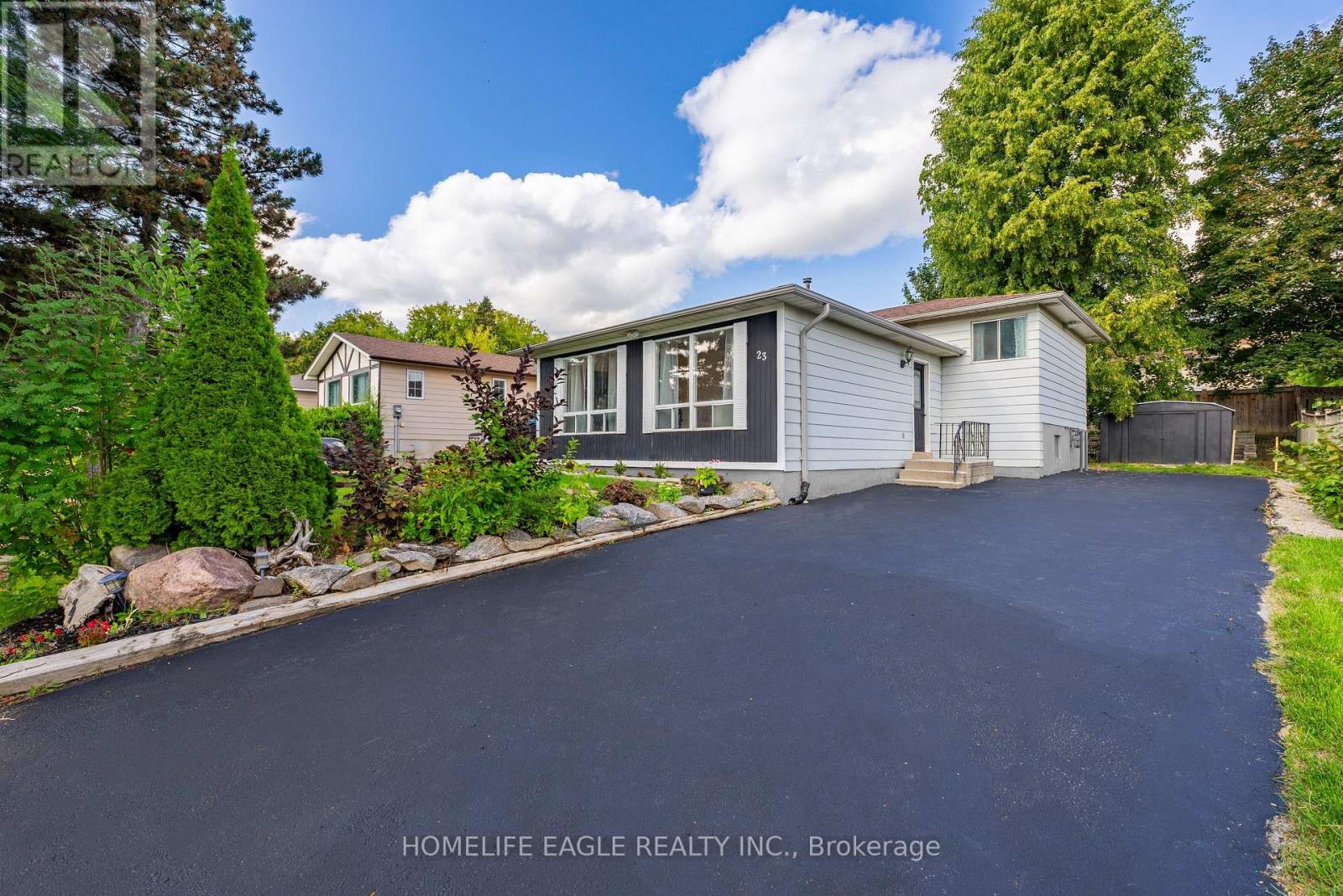 23 Maurino Court, Bradford West Gwillimbury (Bradford), Ontario  L3Z 1S6 - Photo 2 - N12444172