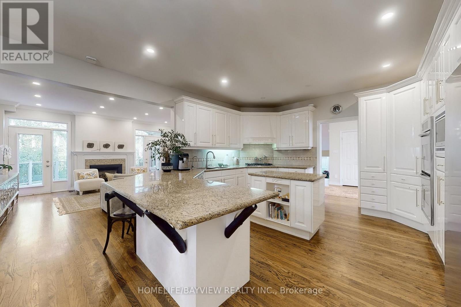 25 Willow Farm Lane, Aurora, Ontario  L4G 6K1 - Photo 16 - N12444185