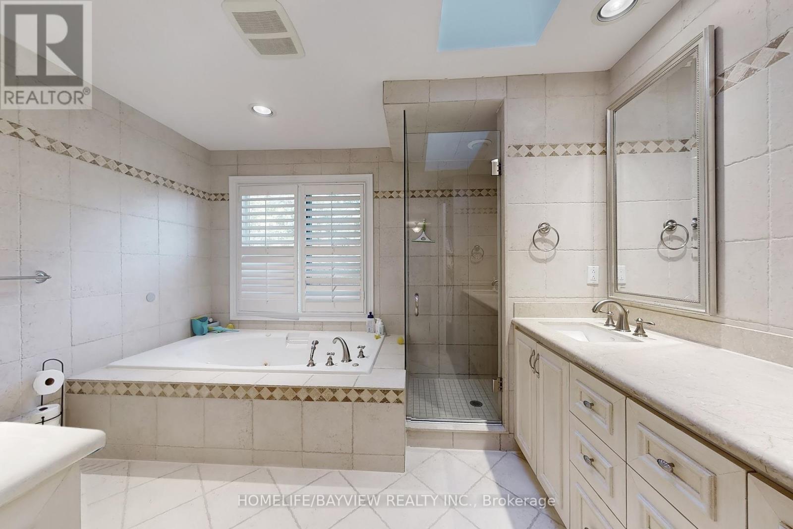 25 Willow Farm Lane, Aurora, Ontario  L4G 6K1 - Photo 28 - N12444185