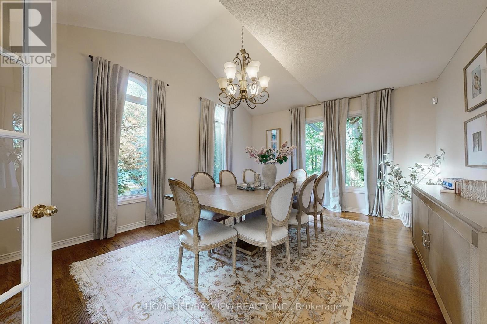 25 Willow Farm Lane, Aurora, Ontario  L4G 6K1 - Photo 8 - N12444185