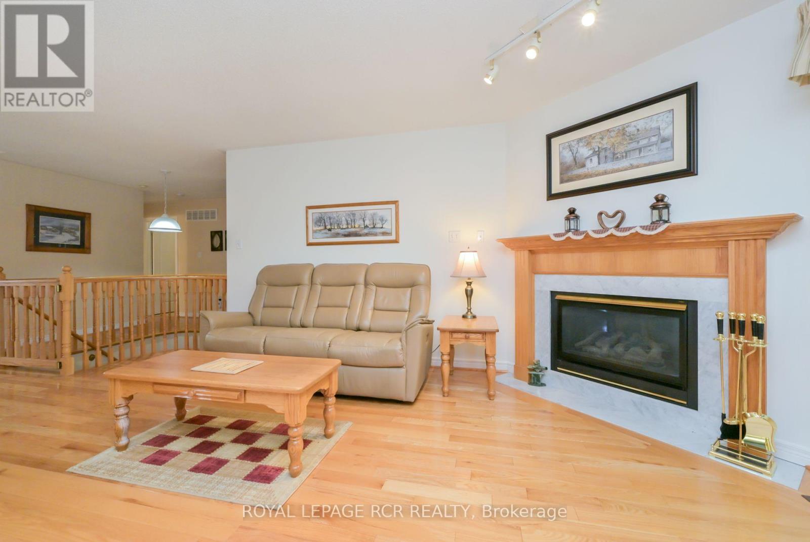 159 Bowerman Boulevard, New Tecumseth (Alliston), Ontario  L9R 1P1 - Photo 11 - N12444196
