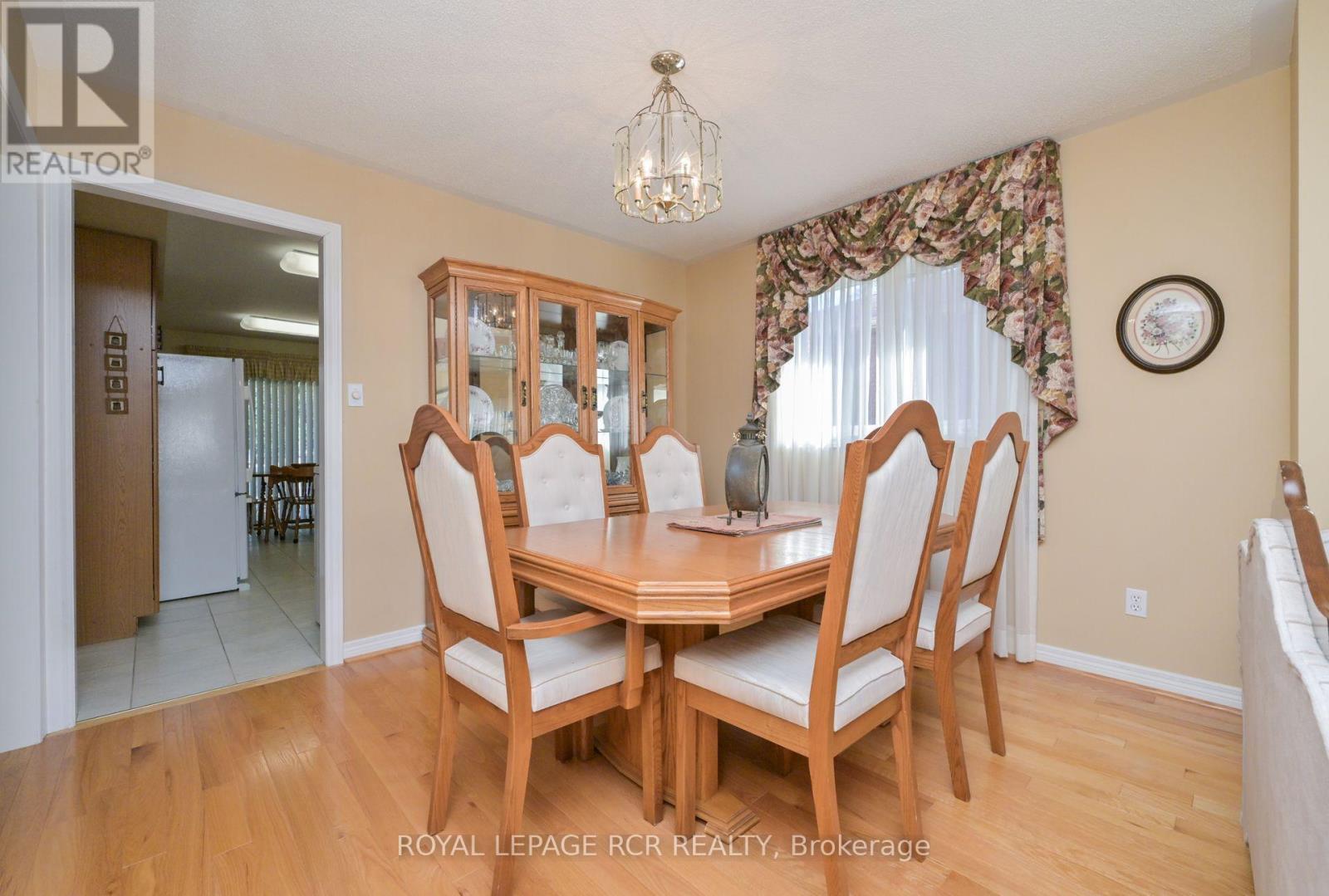 159 Bowerman Boulevard, New Tecumseth (Alliston), Ontario  L9R 1P1 - Photo 14 - N12444196