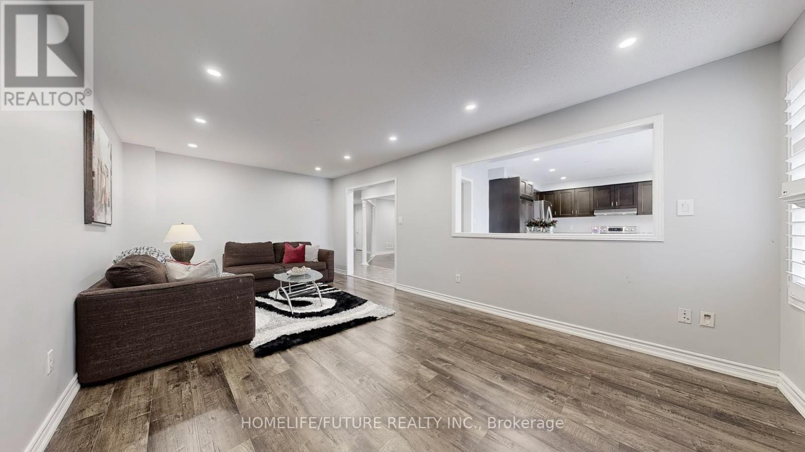 153 Jonas Millway, Whitchurch-Stouffville (Stouffville), Ontario  L4A 0M9 - Photo 7 - N12444212
