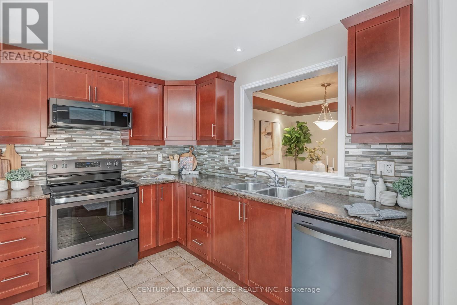 46 Elmeade Lane, Whitchurch-Stouffville (Stouffville), Ontario  L4A 0P6 - Photo 21 - N12444214