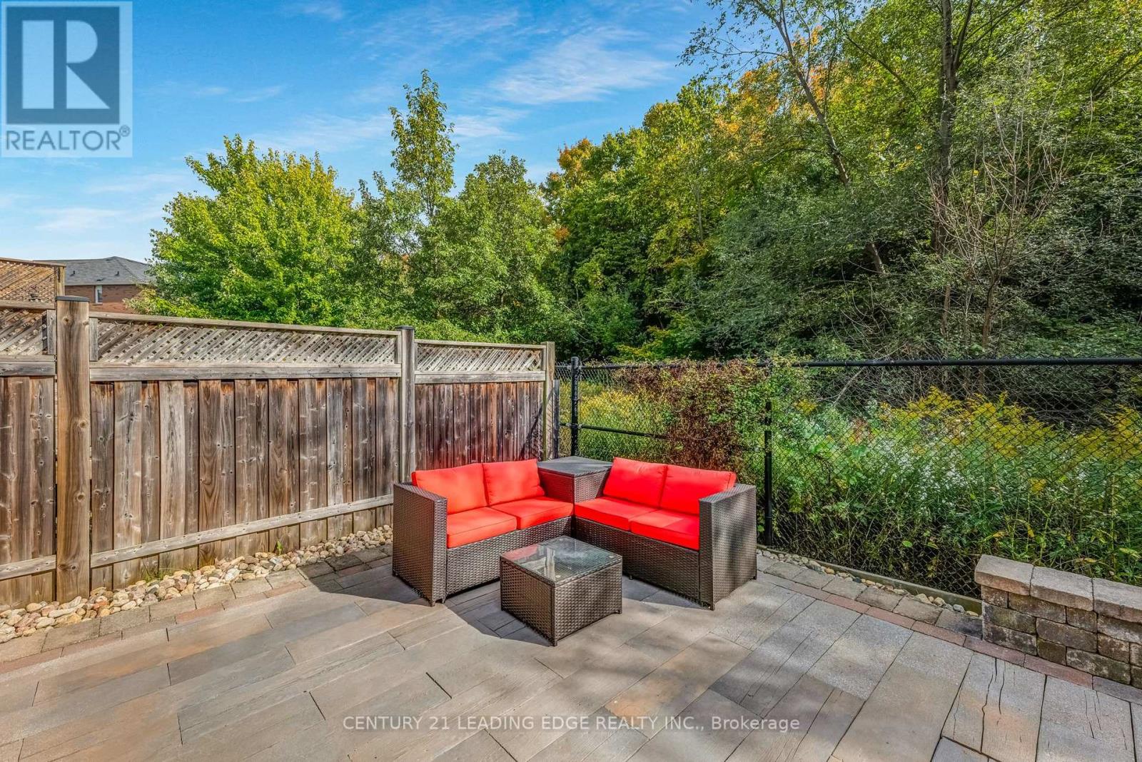46 Elmeade Lane, Whitchurch-Stouffville (Stouffville), Ontario  L4A 0P6 - Photo 45 - N12444214