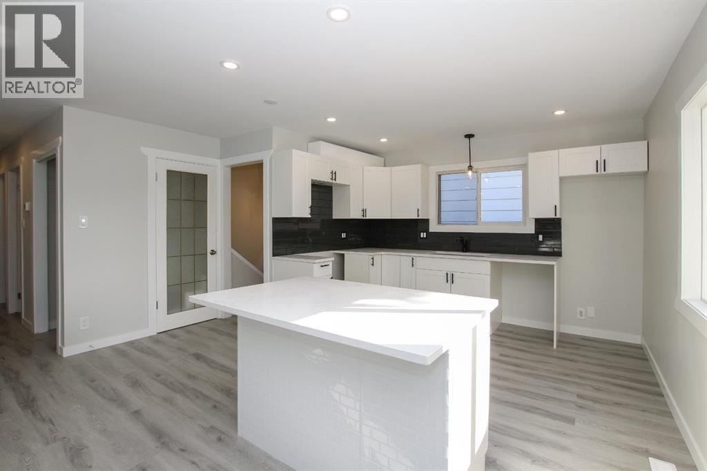 6318 Horn Street, Red Deer, Alberta  T4N 5M5 - Photo 10 - A2261795
