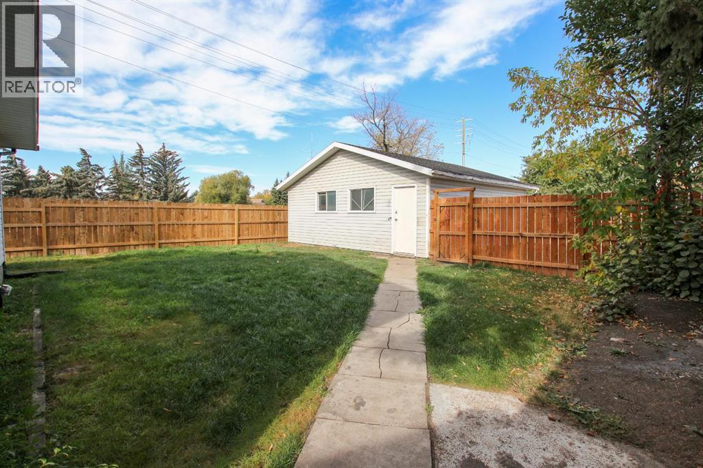 6318 Horn Street, Red Deer, Alberta  T4N 5M5 - Photo 40 - A2261795