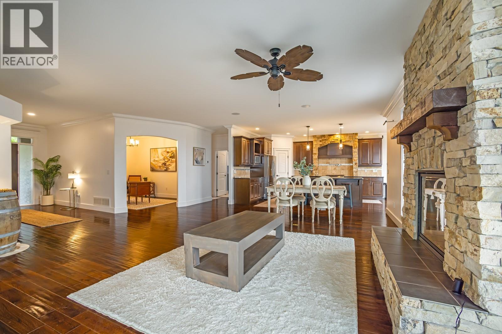 2584 Lucinde Road, West Kelowna, British Columbia  V1Z 4B1 - Photo 4 - 10364190