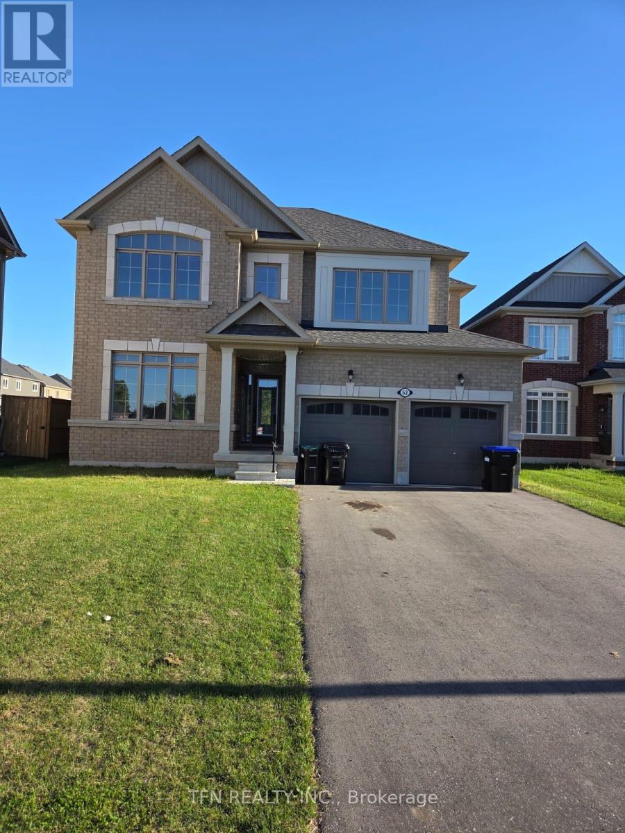 52 TRACEY LANE, Collingwood, Ontario