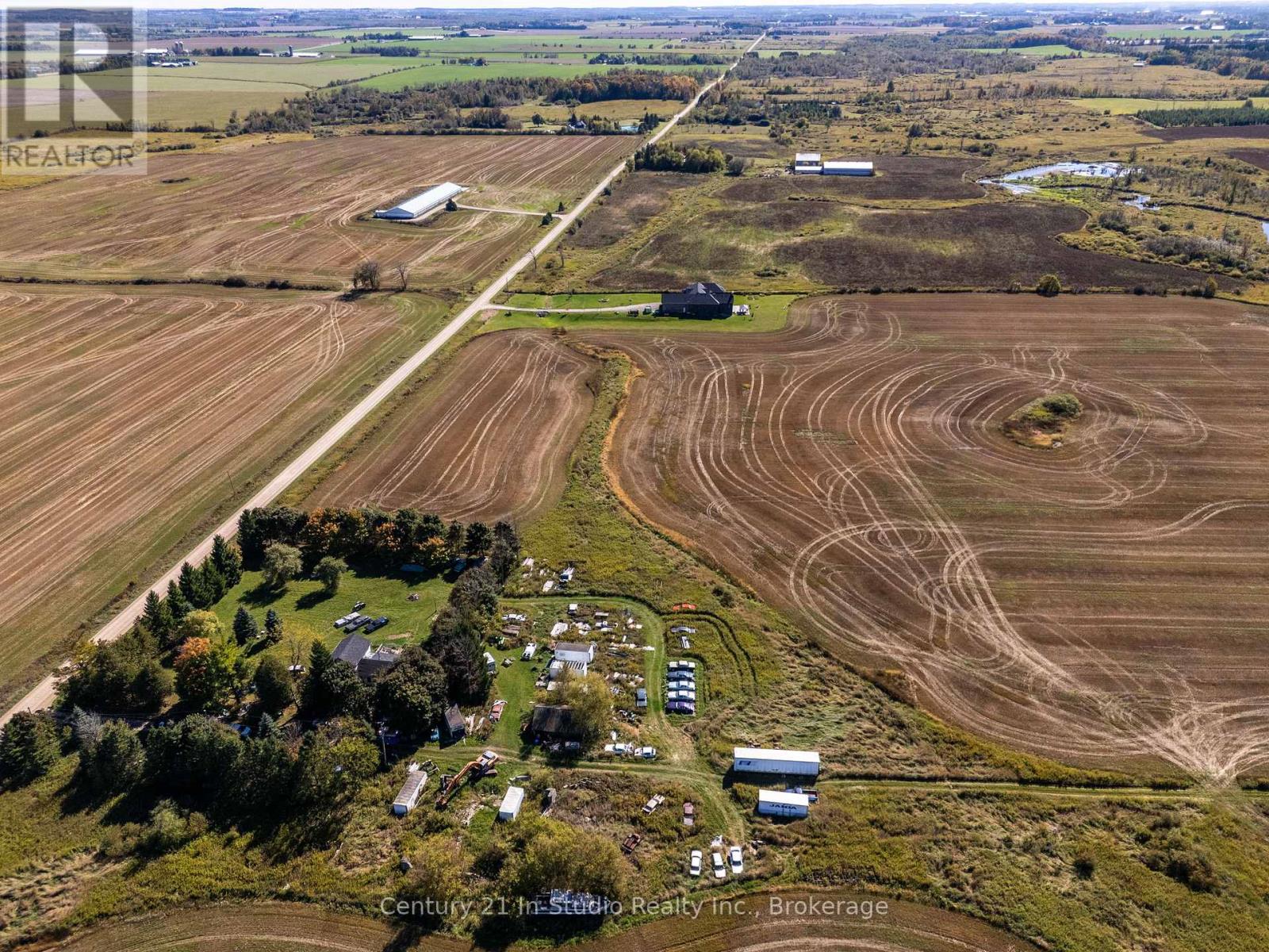 374518 6th Line, Amaranth, Ontario  L9W 0M7 - Photo 17 - X12444230