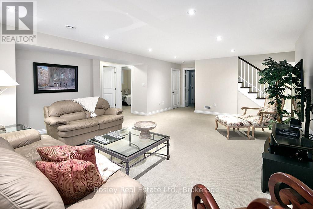 124 Landry Lane, Blue Mountains, Ontario  N0H 2P0 - Photo 41 - X12444280