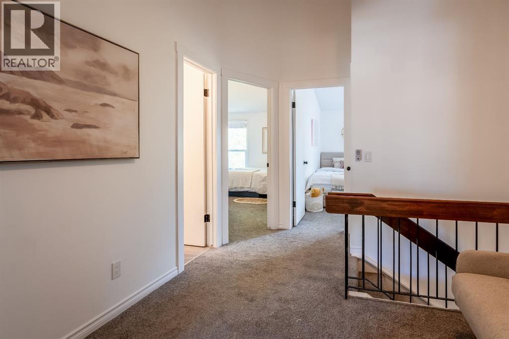 396 Brae Glen Crescent Sw, Calgary, Alberta  T2W 1B6 - Photo 28 - A2257317