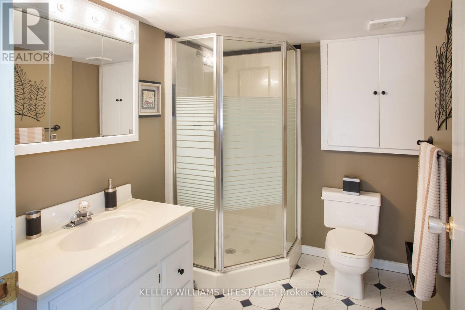 510 Grosvenor Street, London East, Ontario  N5Y 3S9 - Photo 20 - X12444250