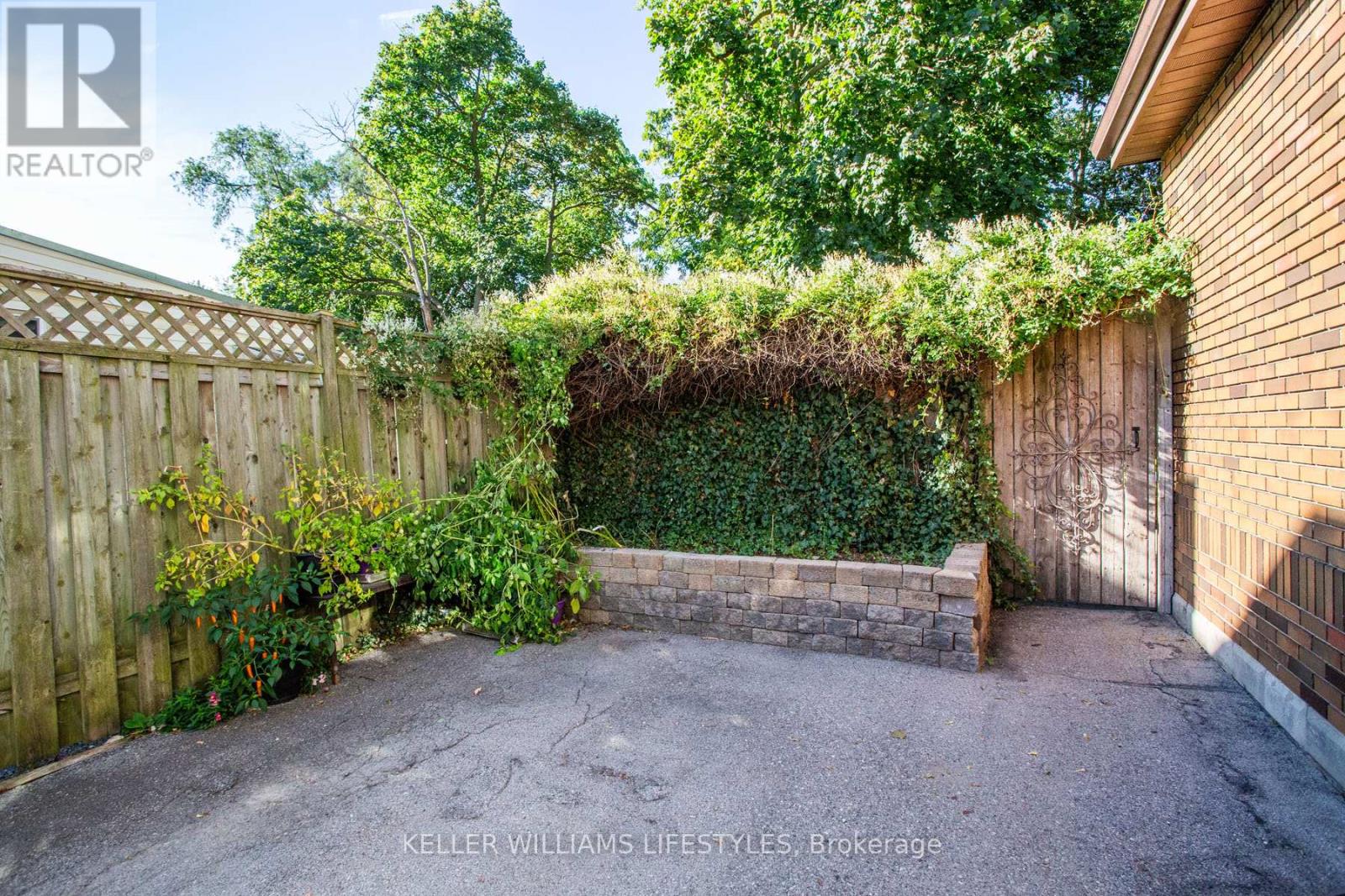 510 Grosvenor Street, London East, Ontario  N5Y 3S9 - Photo 31 - X12444250