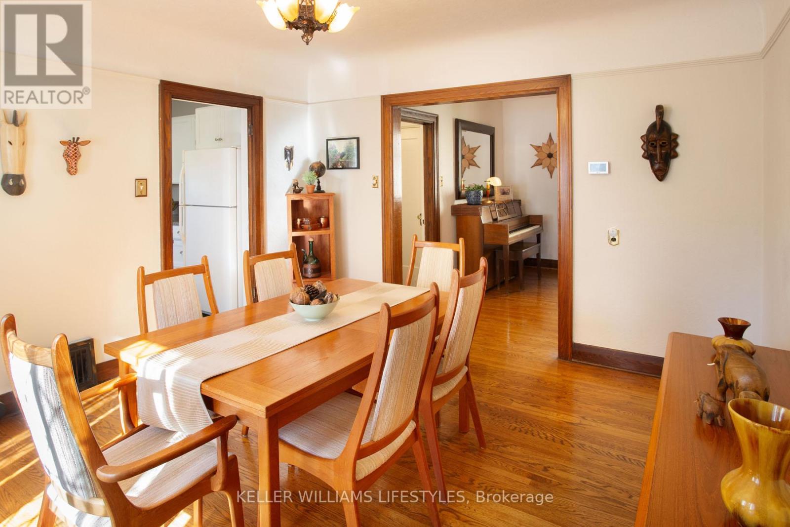 510 Grosvenor Street, London East, Ontario  N5Y 3S9 - Photo 5 - X12444250